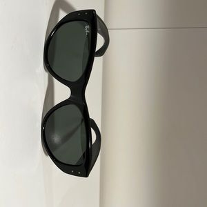 Ray Ban women’s black Vagabond sunglasses